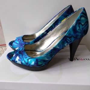 Style& Co. Peep Toe Pumps
